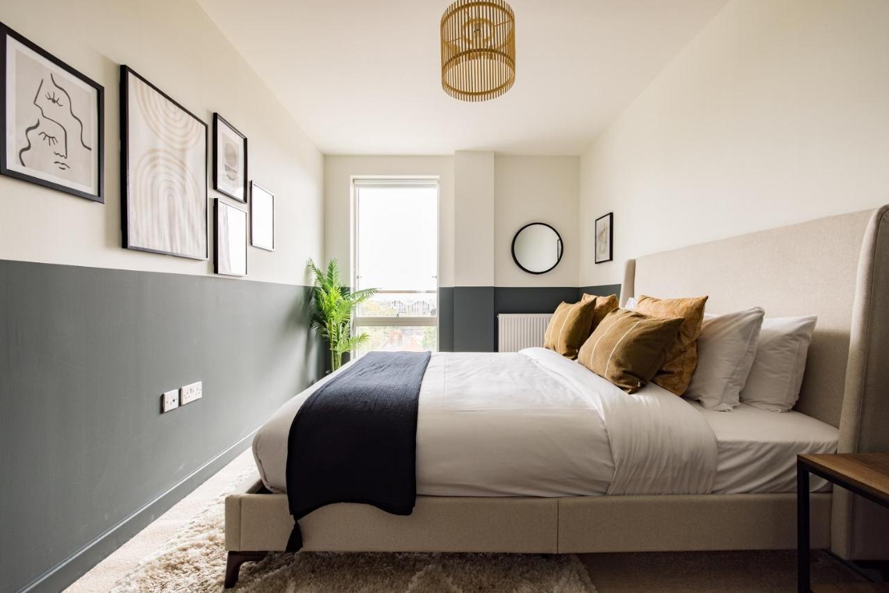 The Limehouse Classic - Endearing 2bdr Flat With Balcony * London