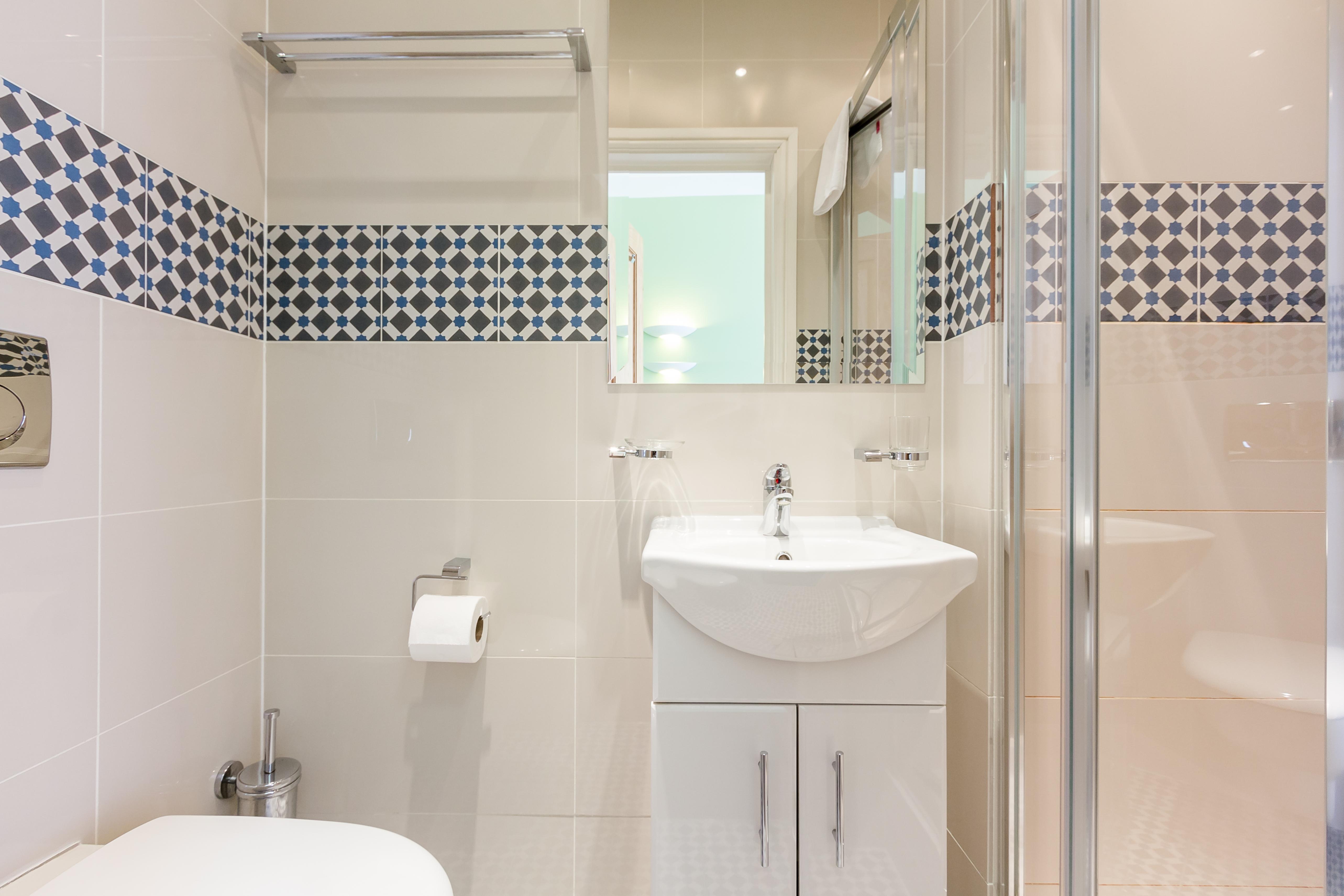 Gower House 3* London