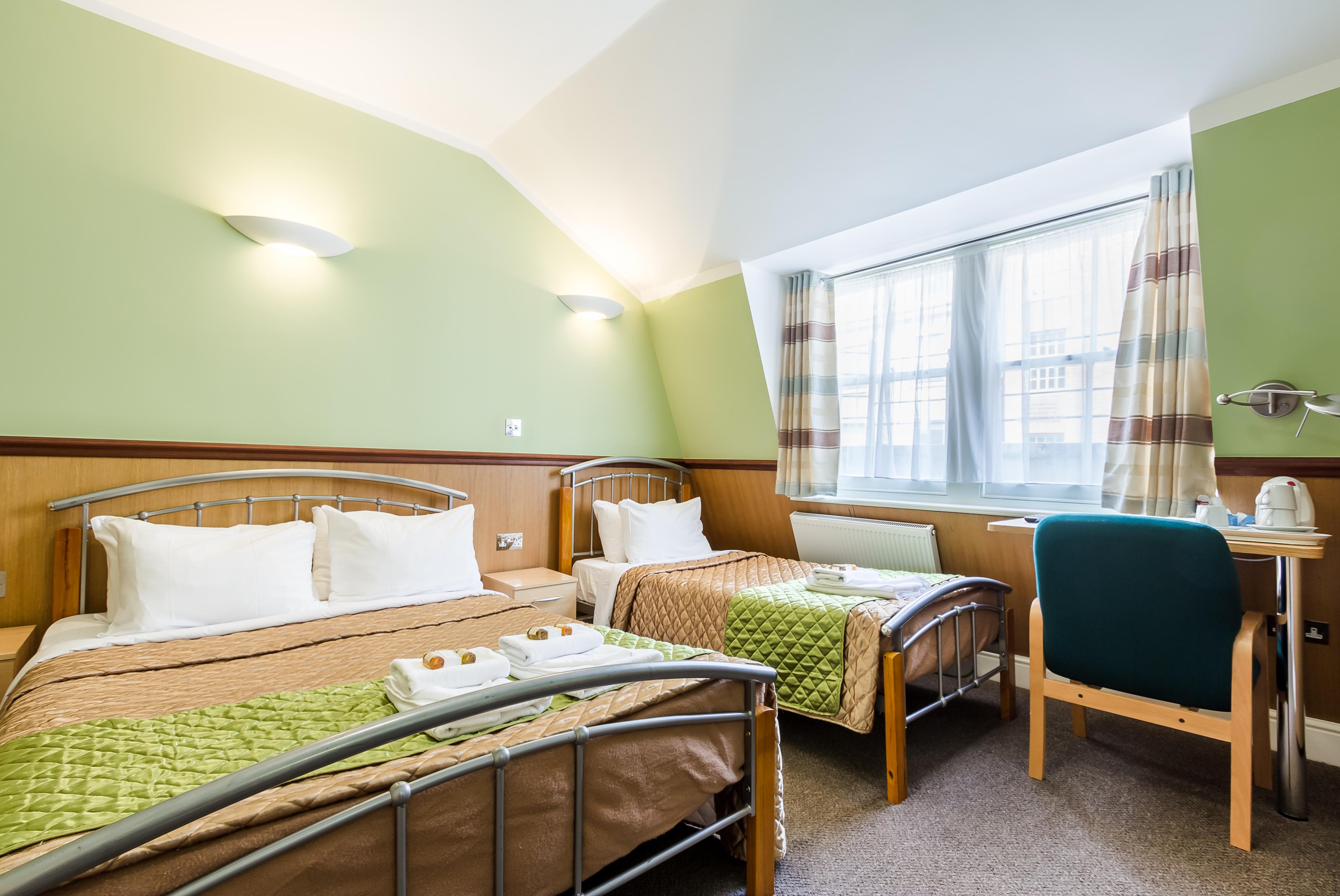 Gower House 3*
