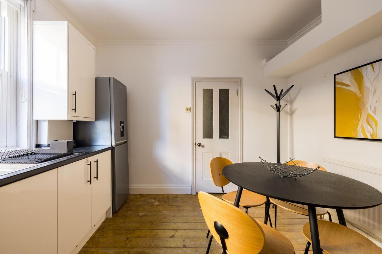 Lejlighed The Fulham Bolthole - Beckoning 2bdr Flat With Garden