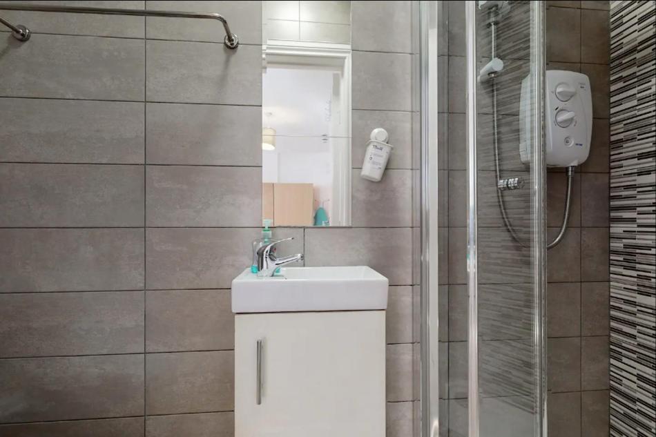 Private Self-contained Studio Close To Hampstead, Golders Green & Camden Town Appartement *