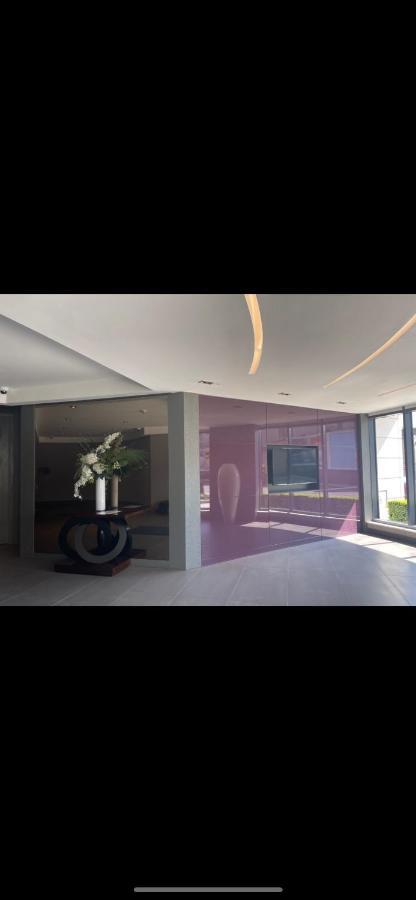 Appartement Chelsea Riverside Morden, Chic One Bed Londen