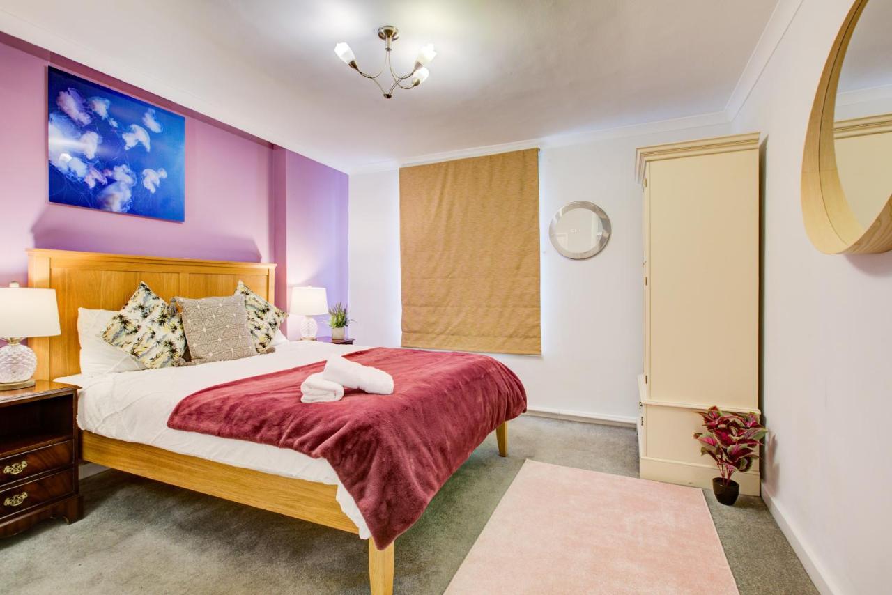 Appartement 3-bedroom, 3-baths In Super Posh Marylebone, Central London, W1