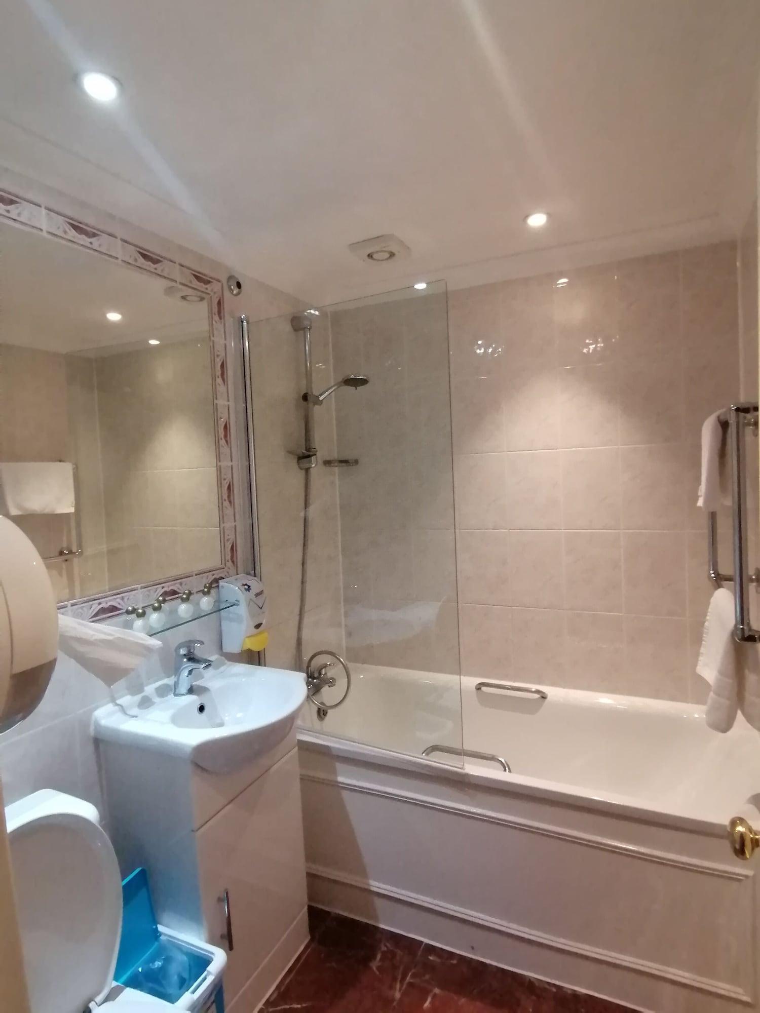 Craven Gardens Hotell 3*