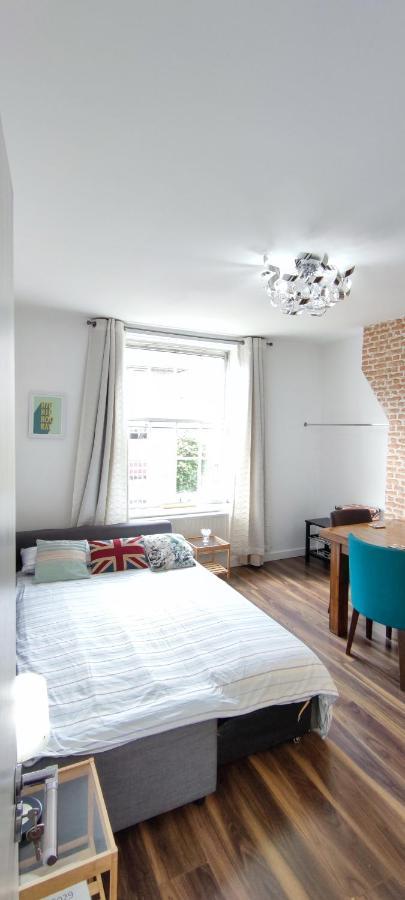 Appartement Location Location Location, Whole For You! *