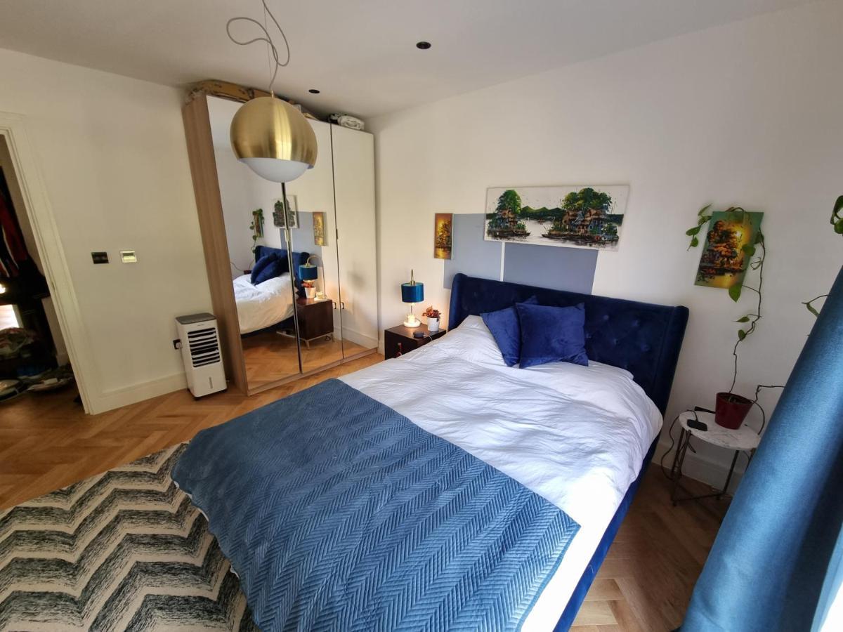 Privat overnatting Bright Spacious In The Park