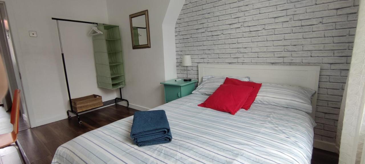 Appartement Location Location Location, Whole For You! *