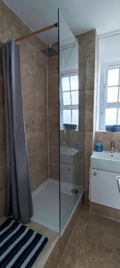 Location Location Location, Whole For You! Apartment London