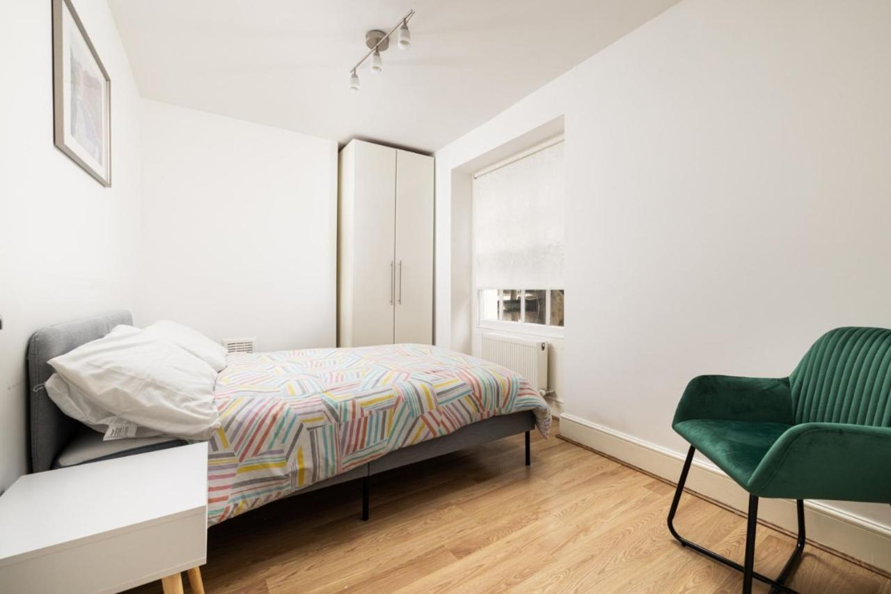 Apartment Mornington Crescent London