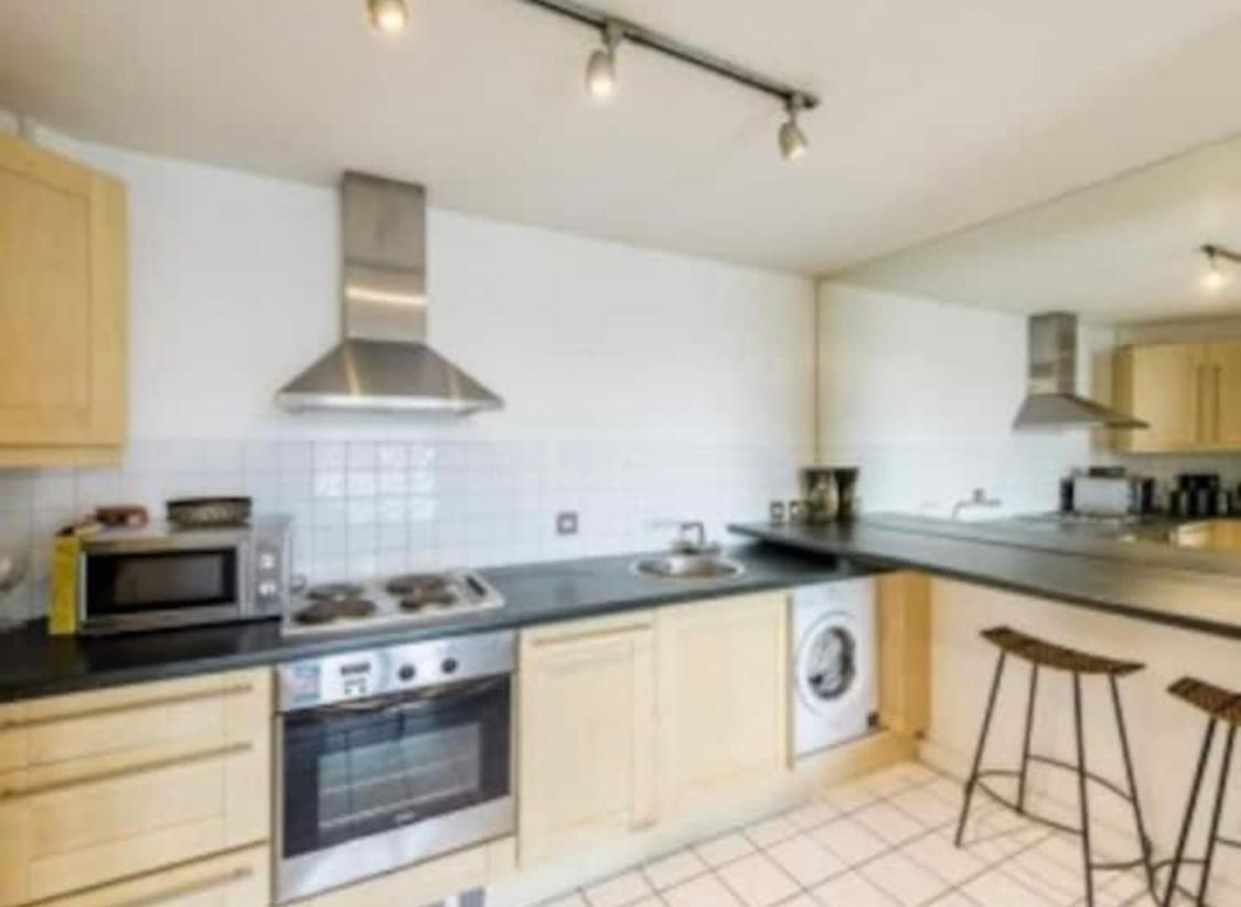Leilighet Centrally Located Flat - Battersea Park Road