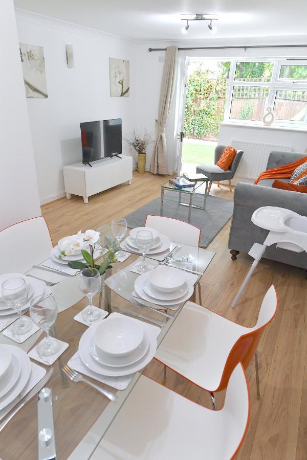 Clapham Junction - 2 Bedroom * London