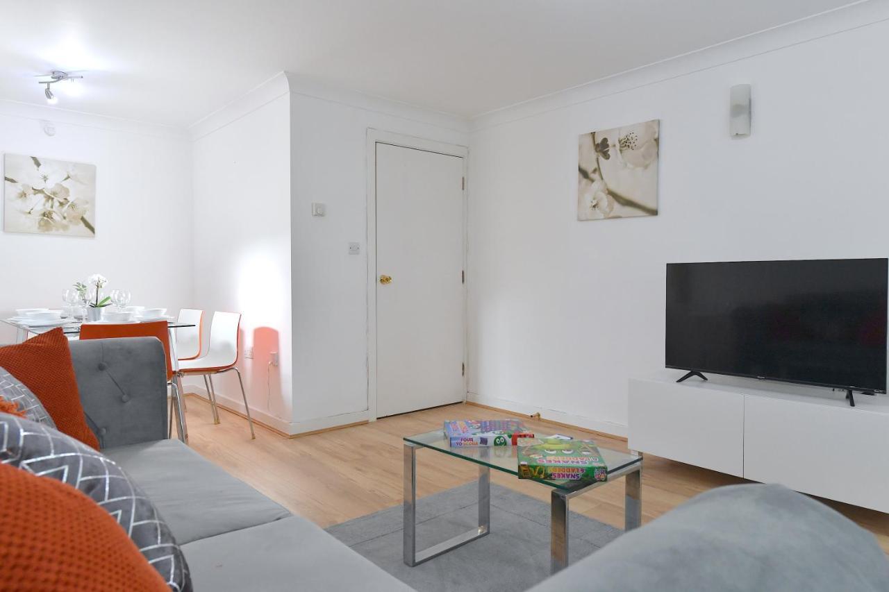Clapham Junction - 2 Bedroom London
