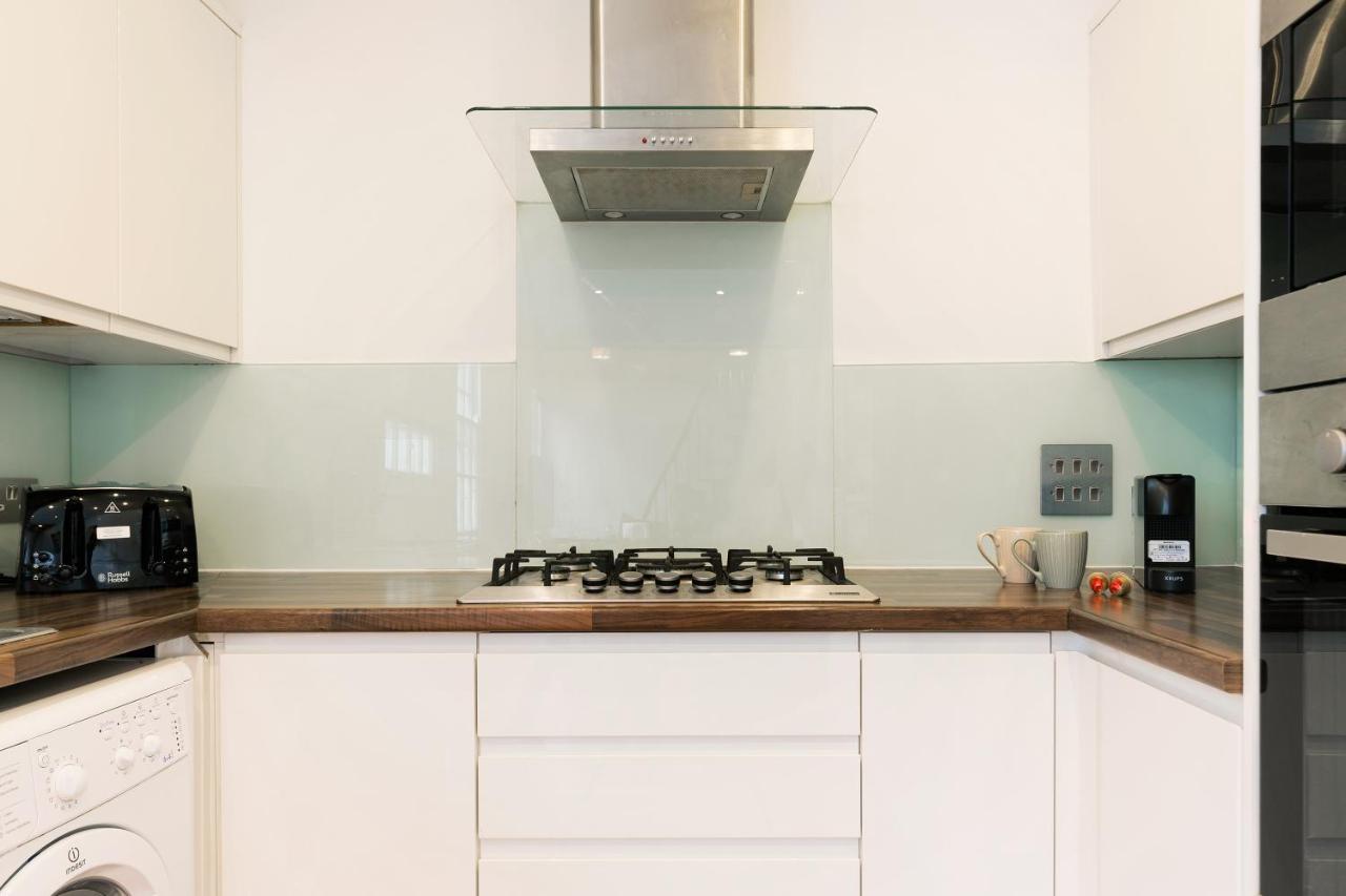 Spacious 4 Bedrooms Flat In New Oxford Street Appartement