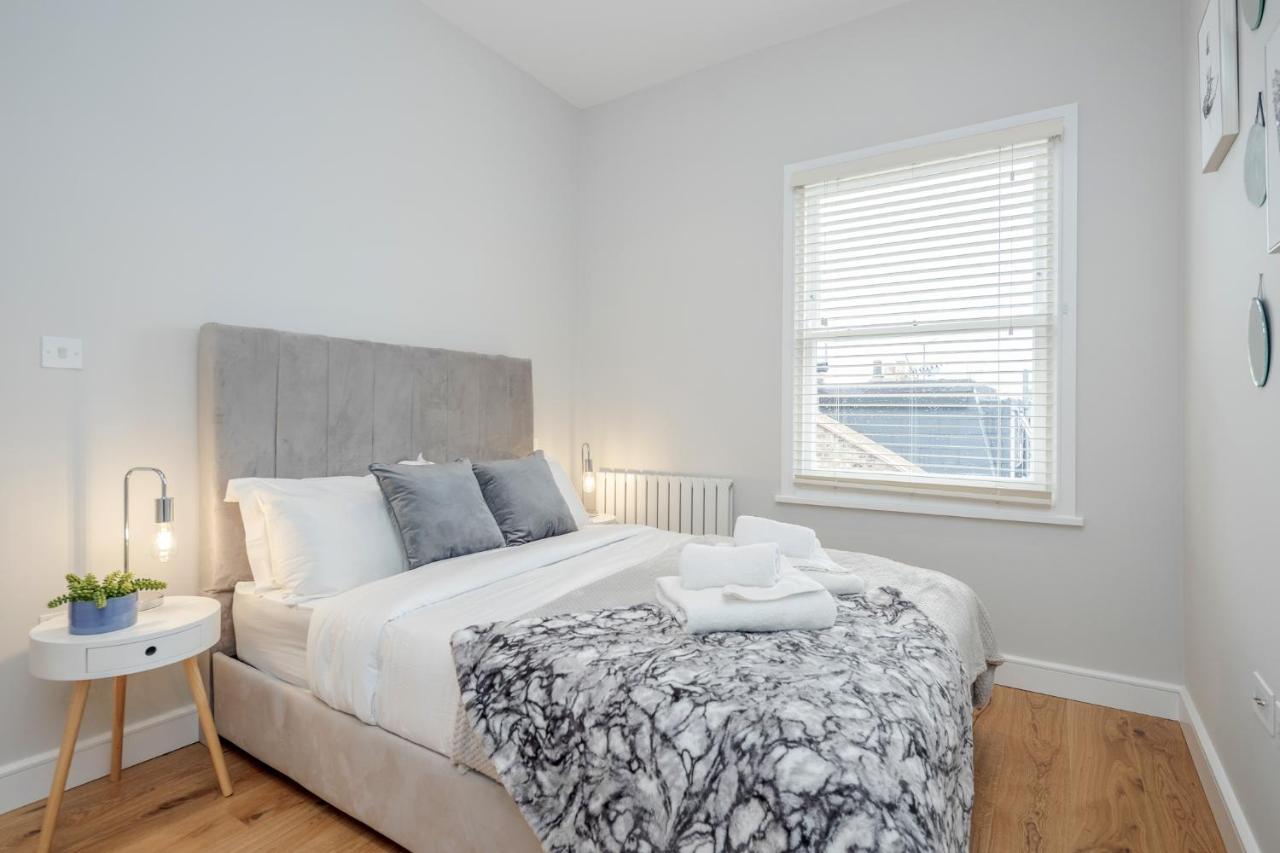 Beautiful 2 Bedrooms Split Level Fulham Appartamento