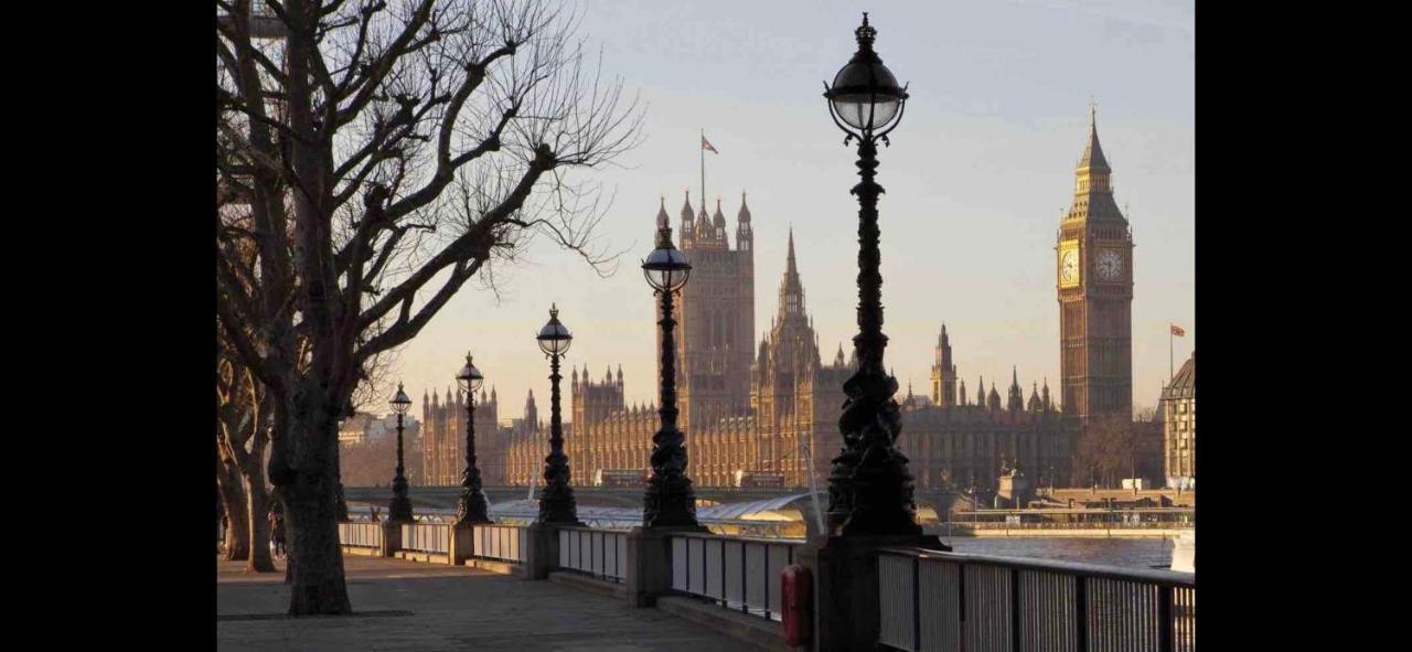 Luxury Plaza Riverside London