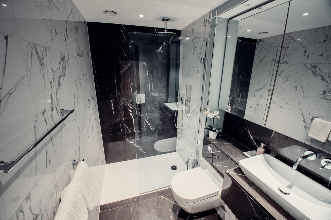 Lovely 4/bdr Penthouse W/ Lovely Views Lägenhet *