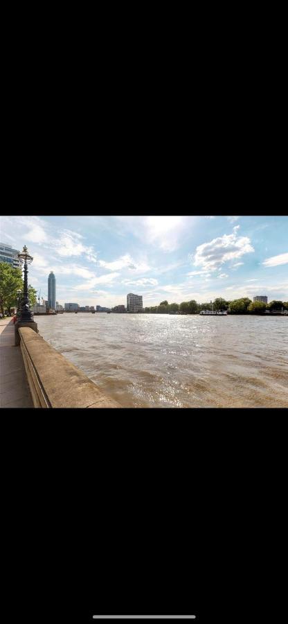 Apartment Luxury Plaza Riverside London
