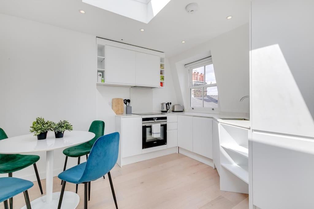 Modern 1 Bedroom Flat In Battersea Apartment *