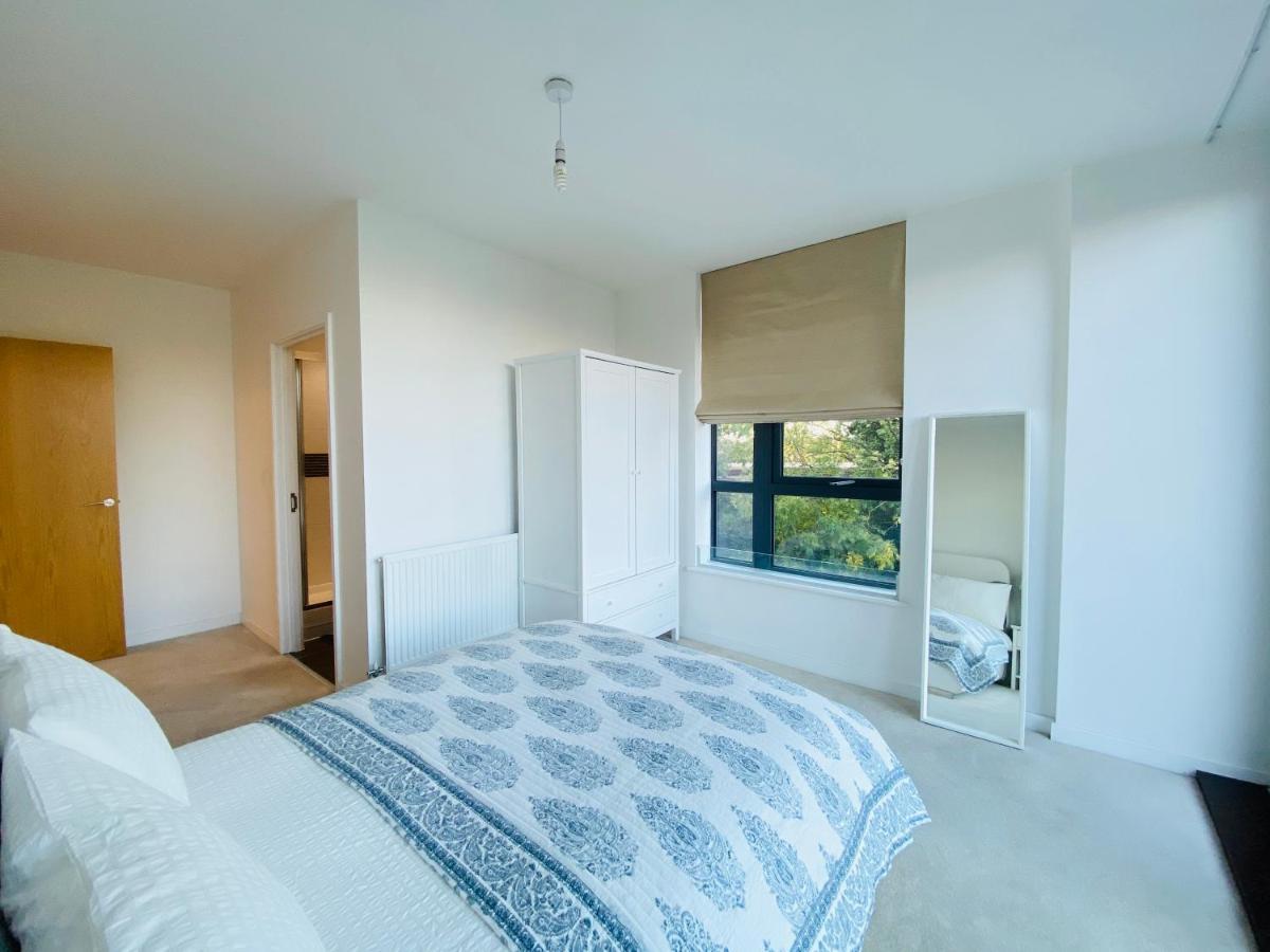 Apartment Spacious Two Bedroom In Balham London