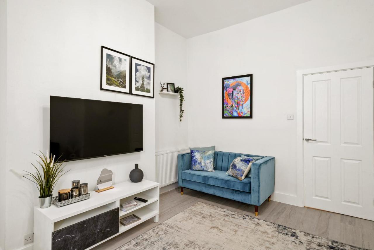 House In Tubbs Holiday home London