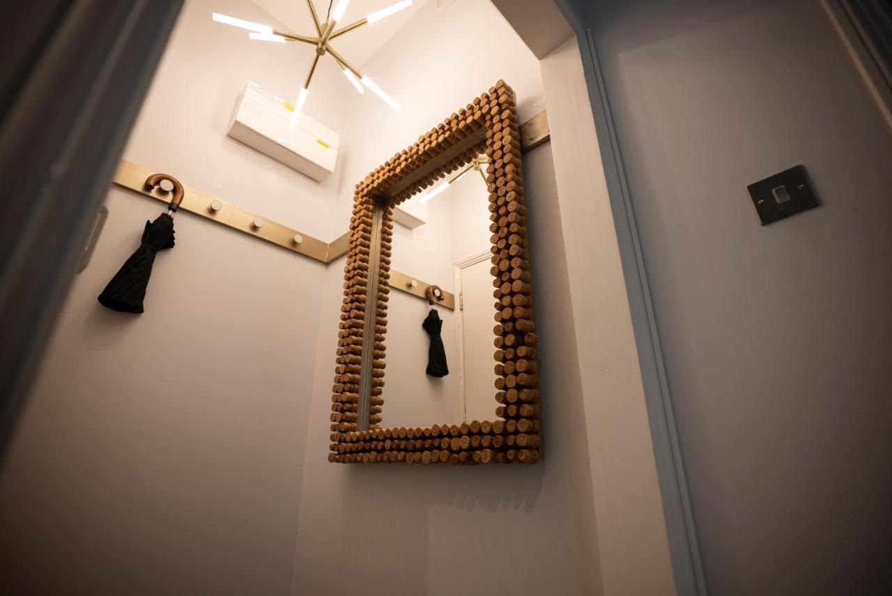 The Covent Garden 3 Bedroom Penthouse With Rooftop Terrace Lägenhet