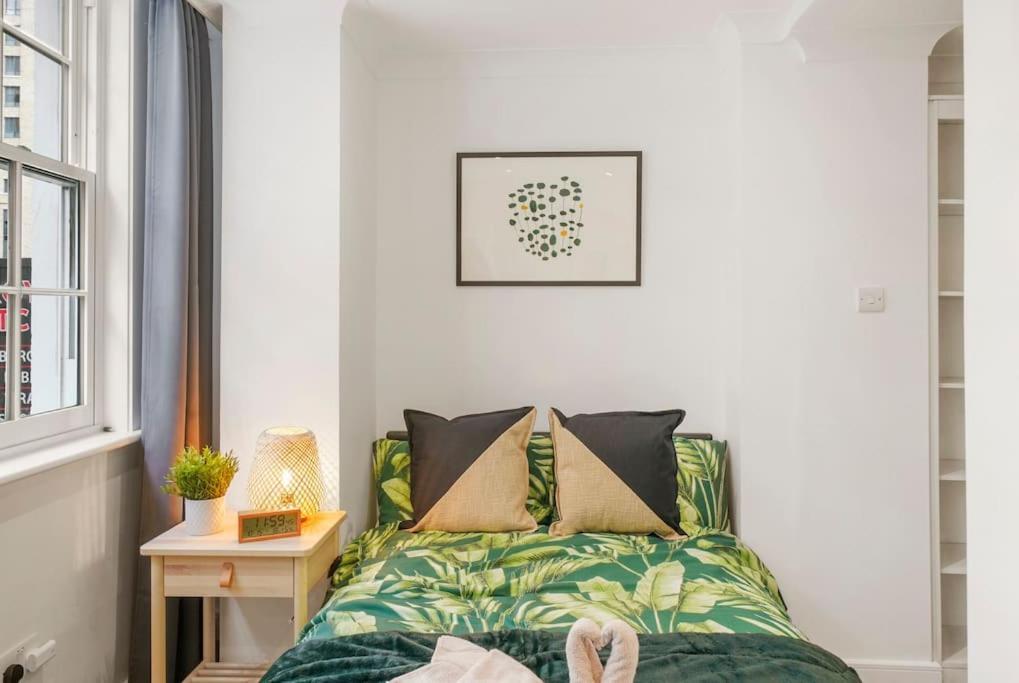 Apartment Modern 2 Bedroom In The Heart Of *