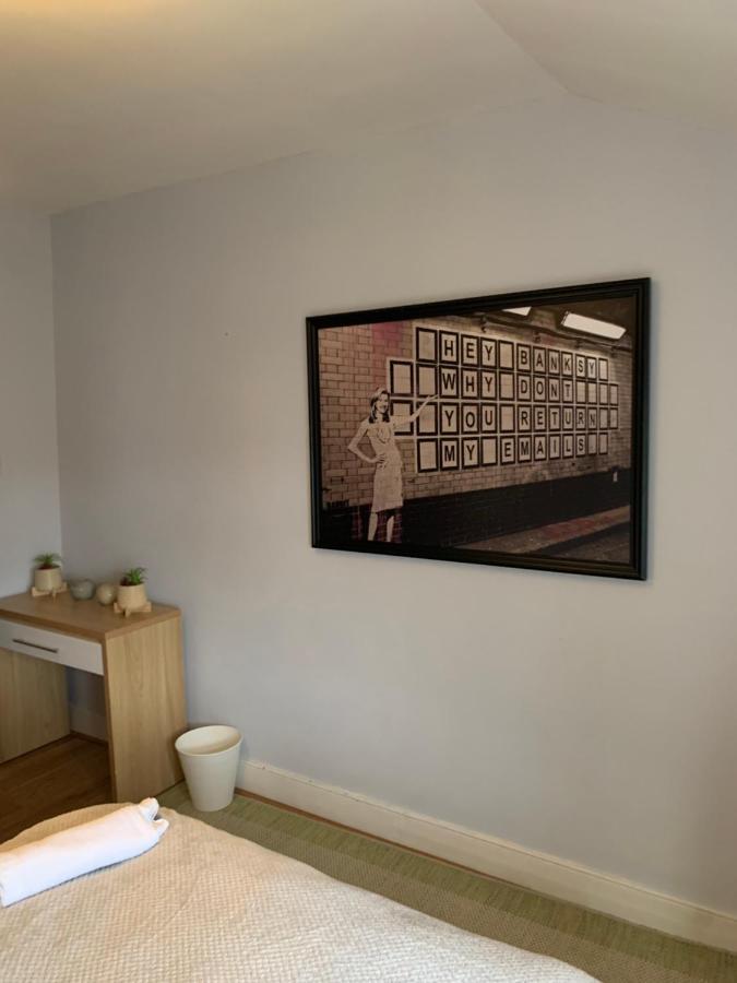 Cosy 6 Bedroom House Londra
