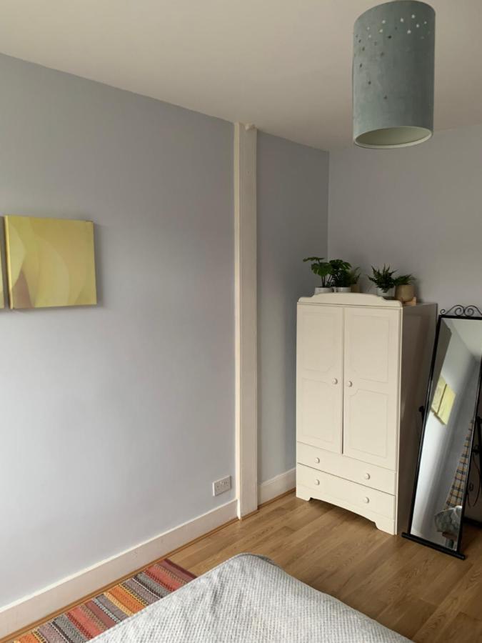 Cosy 6 Bedroom House Casa vacanze Londra