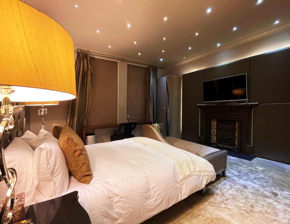 Elizabeth's Place - London's Hidden Gem Apartment