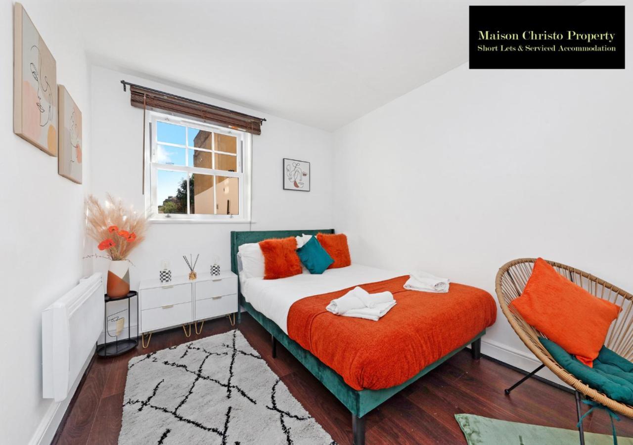 Appartamento Kirkwall 1bedroom Apt Sleeps 4 With Wifi & Lesiure By Maison Christo Property Short Lets & Serviced Londra