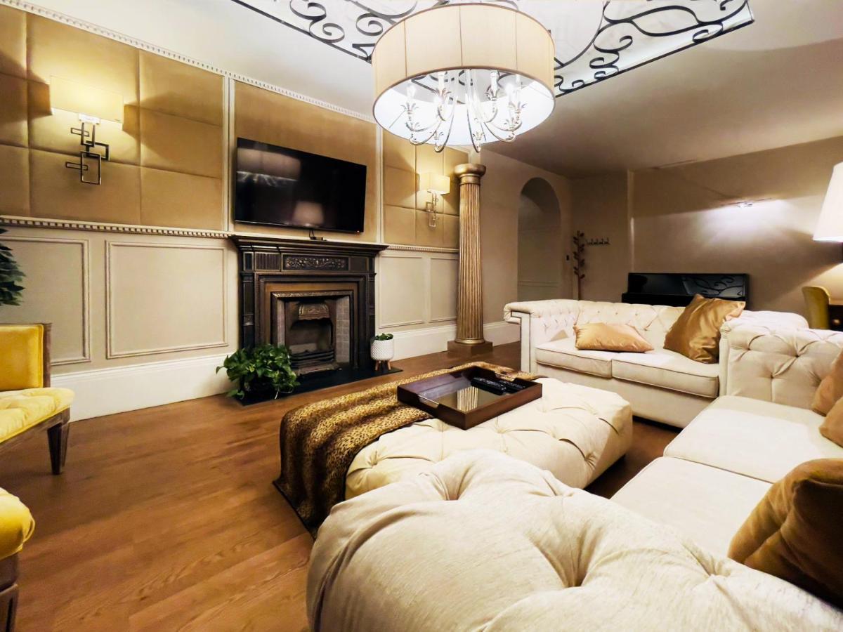 Elizabeth's Place - London's Hidden Gem * London
