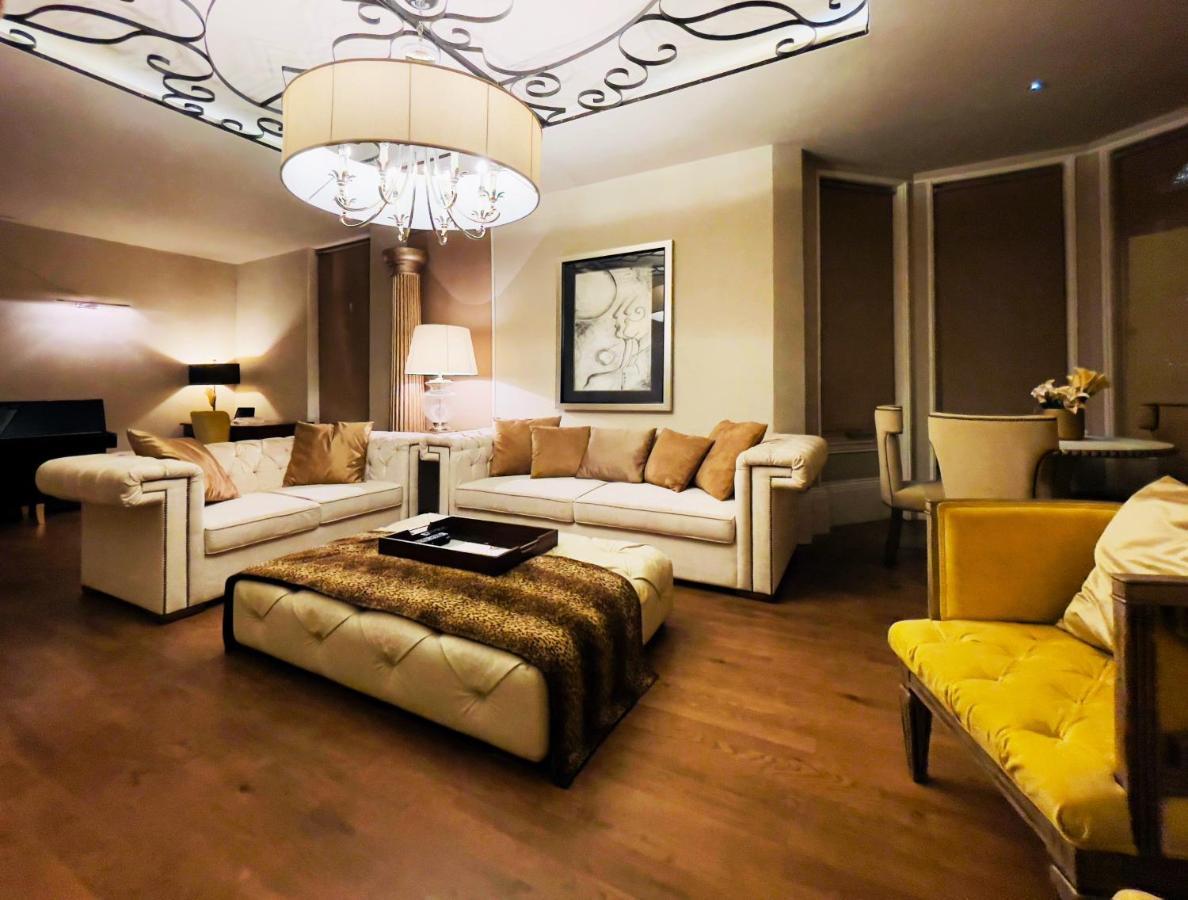 Elizabeth's Place - London's Hidden Gem Apartment *