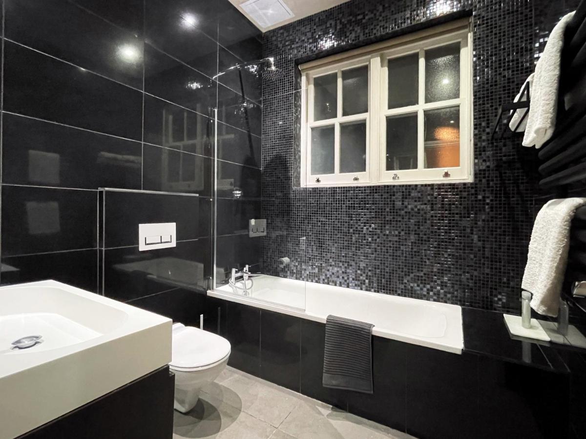 Elizabeth's Place - London's Hidden Gem Apartment London