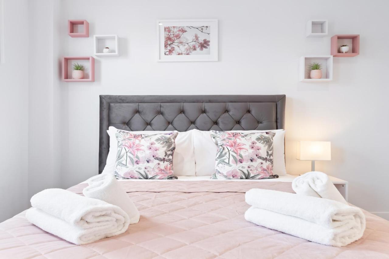 Crystal Palace Suites Gasthof *