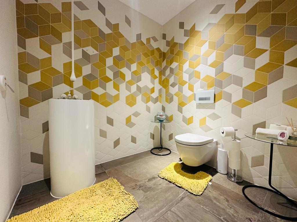 Canary Wharf & O2 Penthouse Apartment *