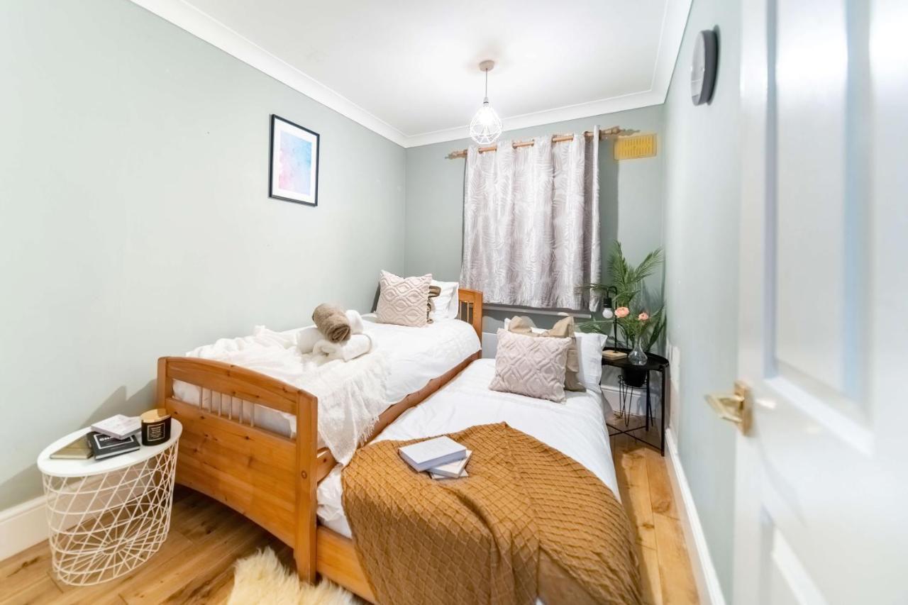 Appartement Chic Two Bed Garden Flat *