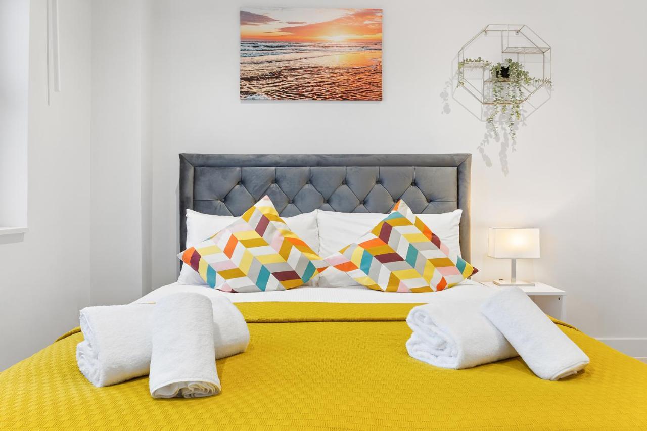 Crystal Palace Suites Gasthof *