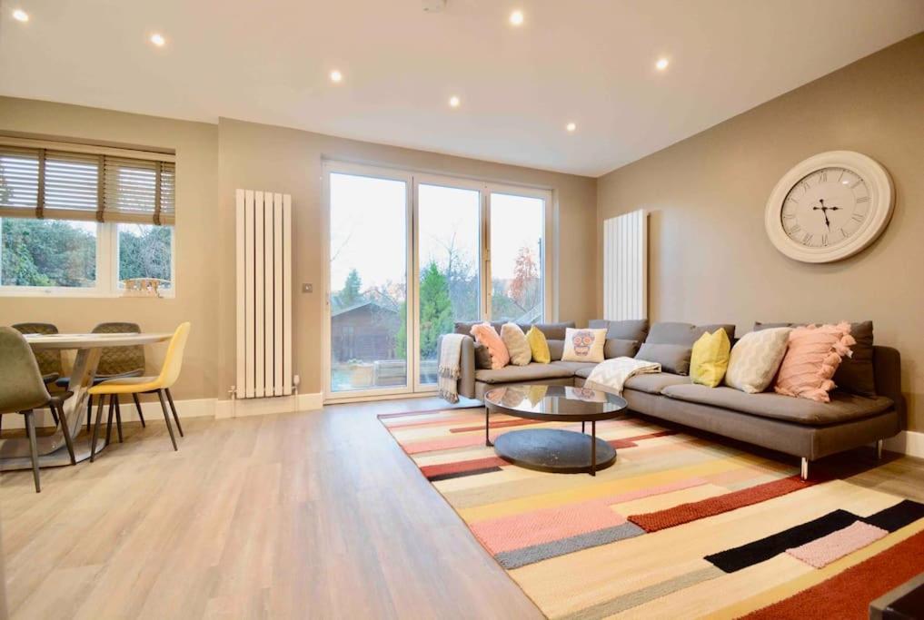 Luxury Garden Flat Apartment