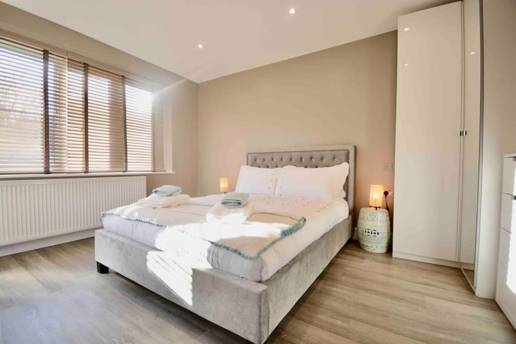 Luxury Garden Flat Apartment London
