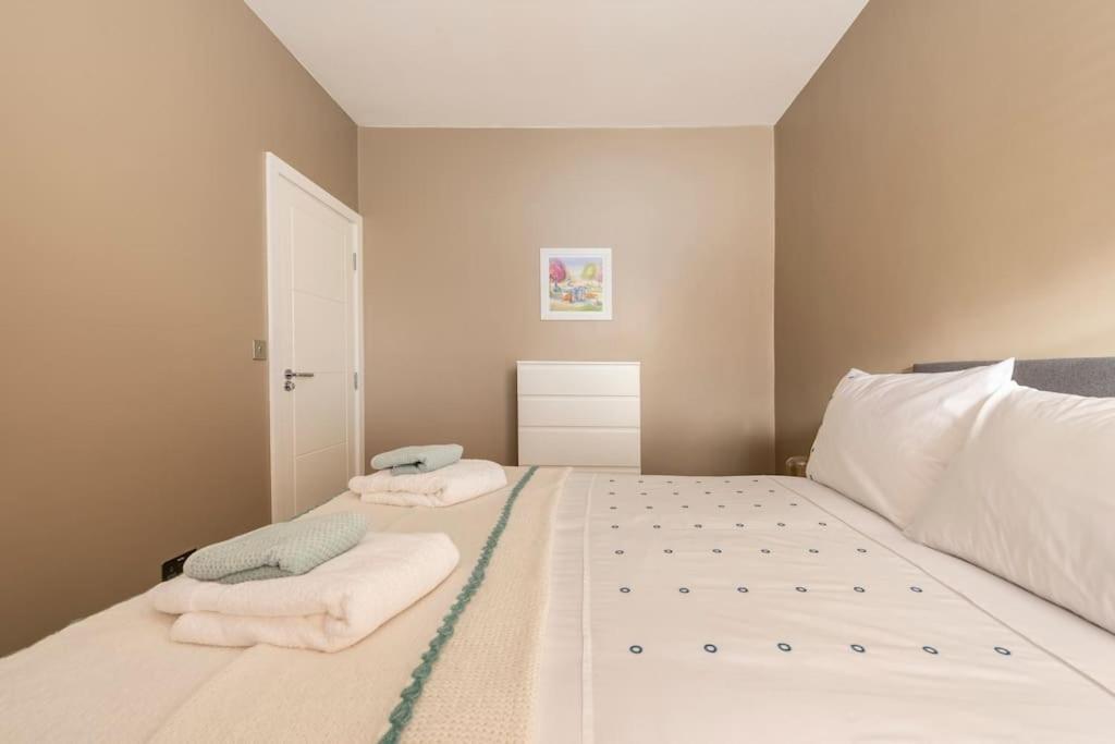 Luxury Garden Flat Apartment London