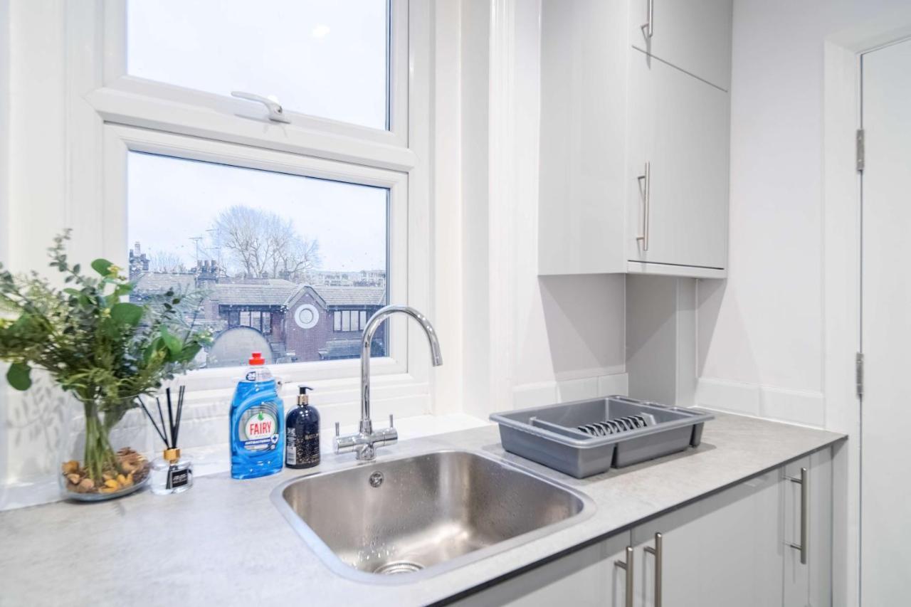 Kensington High 2 Bedroom Appartamento Londra