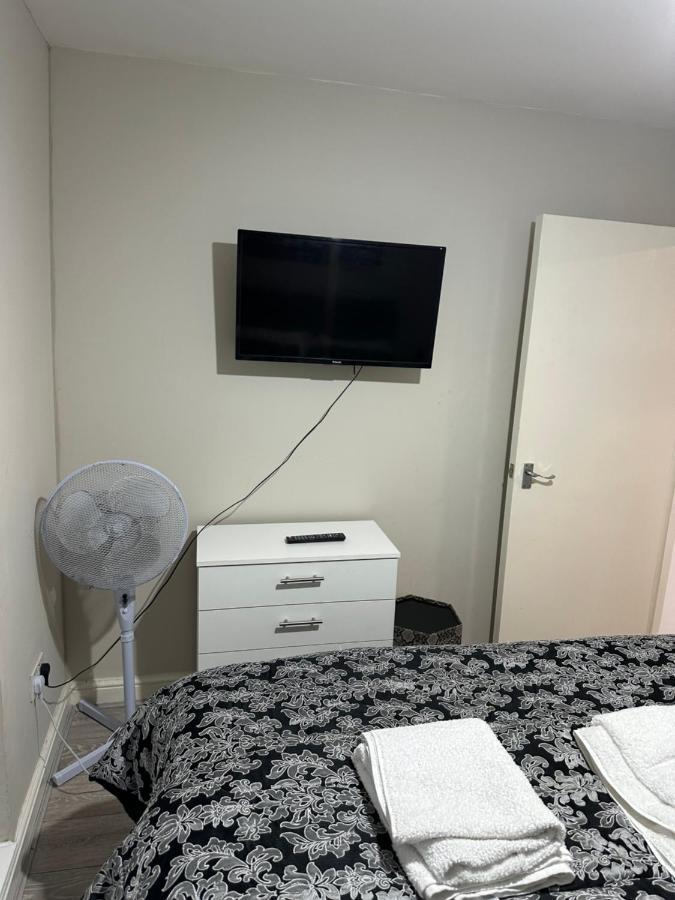 Lägenhet Beautiful Street First Floor One Bedroom B Walthamstow London