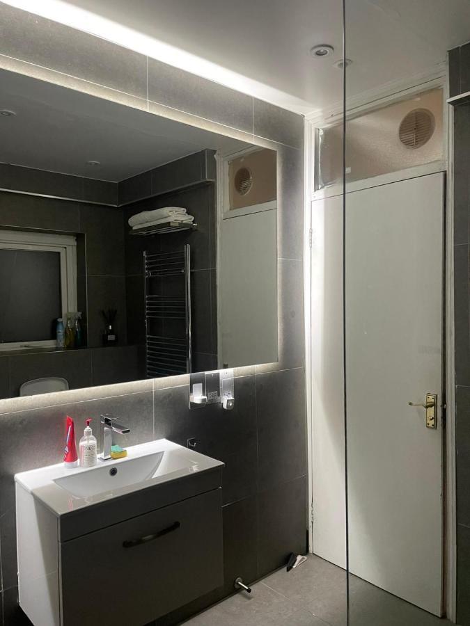 Balham, South Spacious 3
