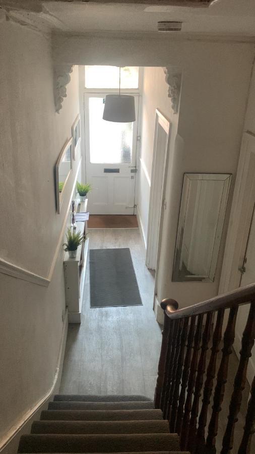 Balham, South Spacious 3