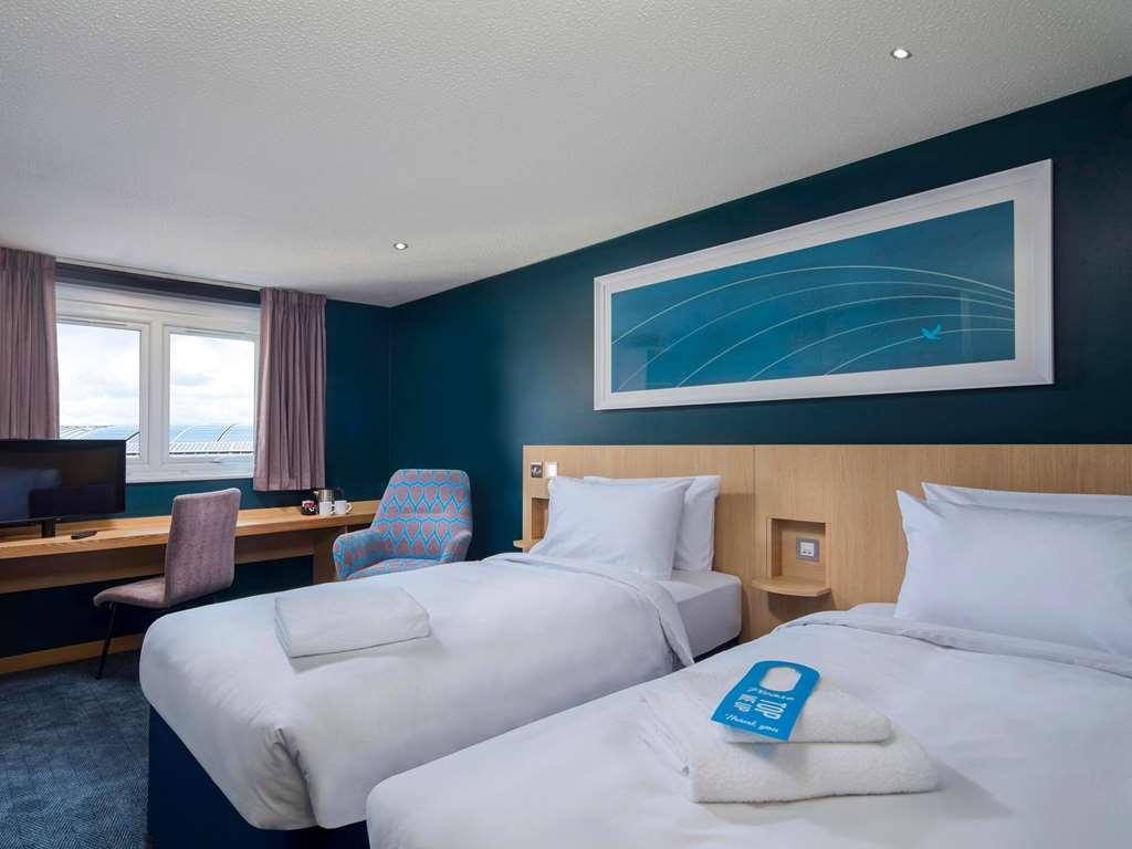 Hotel Travelodge Chessington Tolworth London