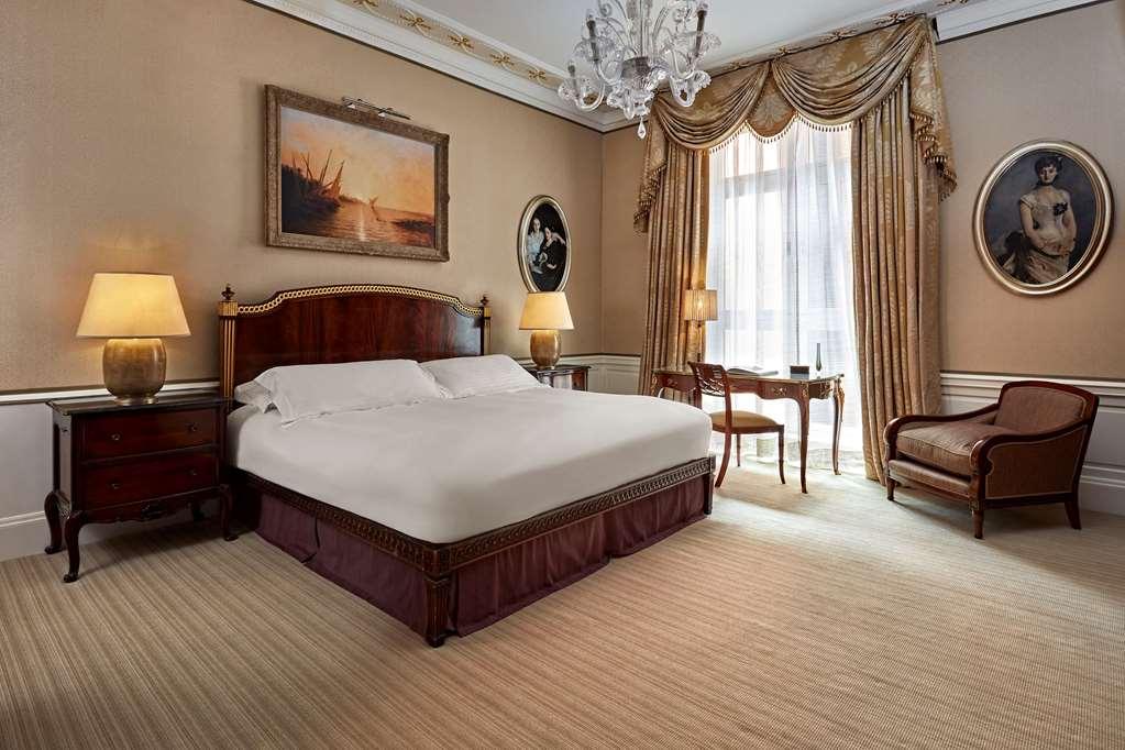 The Connaught, Maybourne Collection Hotell