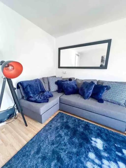 Lejlighed Spacious Two Bedroom Flat *