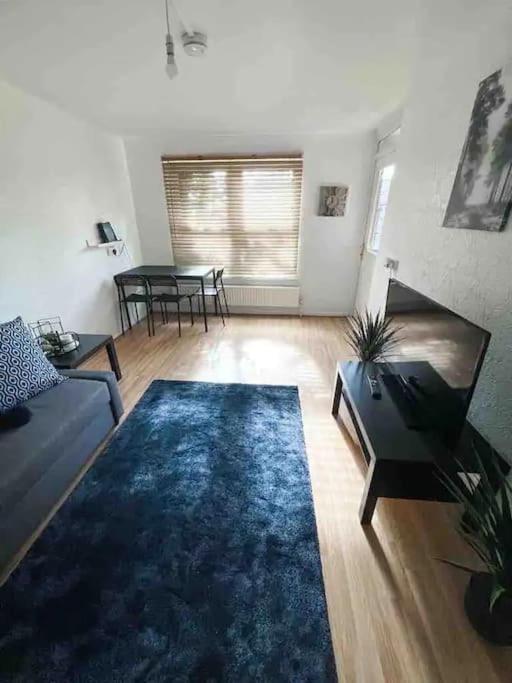 Lejlighed Spacious Two Bedroom Flat