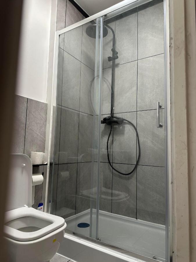 Fabulous To Acton Town * London