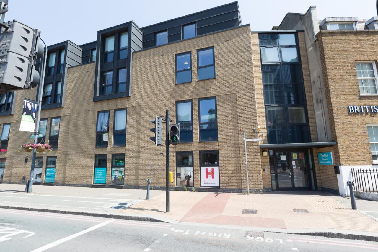 Zeni Studio, The Hub Vauxhall Apartment *
